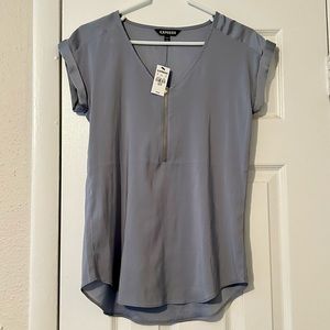 NWT Express zip up short sleeve blouse top gray blue, size XS
